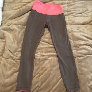 lululemon athletica Pants - Reversae Lululemon leggings sz 6 lululemon athletica Pants - Reversae Lululemon leggings sz 6